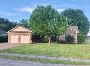 4101 Clover Dr, Evansville, IN 47711