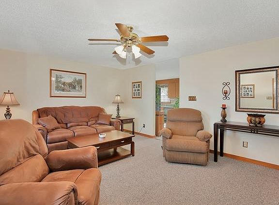 2nd image of 23105 Pheasant Ct
