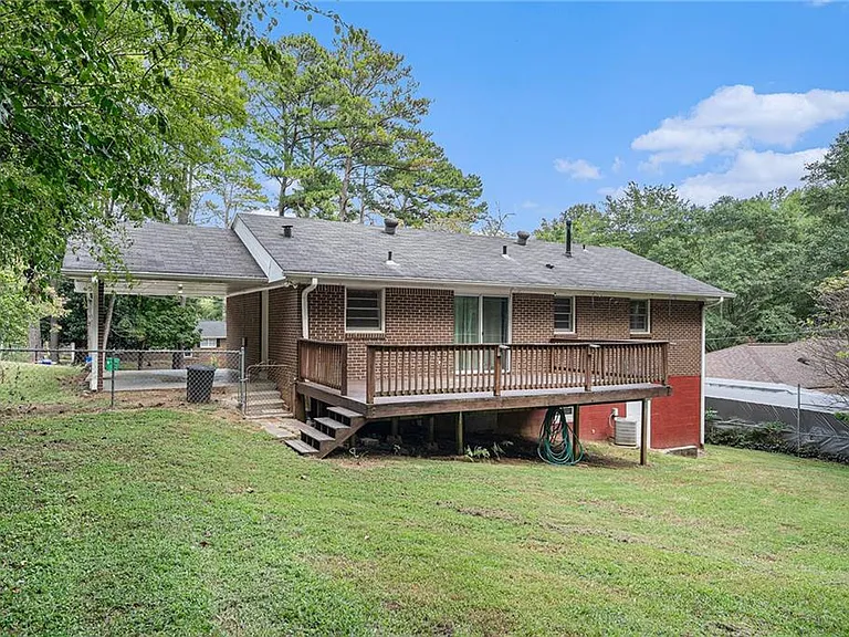 2839 Concord Dr — Photo 24