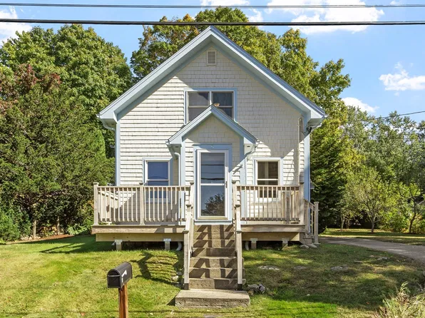8 Winter St, Fayville, MA 01745