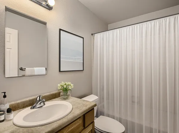 West Hill, 1817 West St #715-204, Pueblo, CO 81003