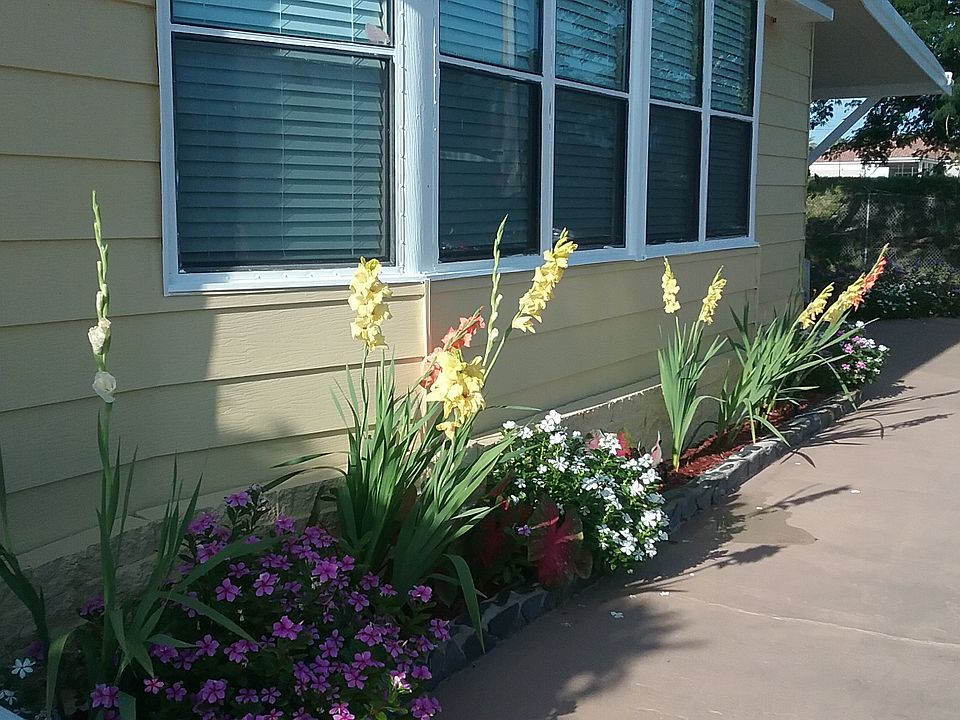 1st image of 4001 Briaridge Cir W