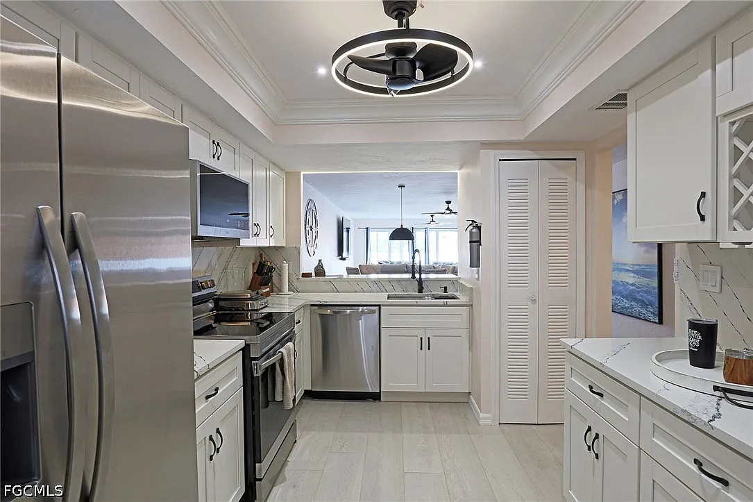 2 bed, 2.0 bath, 1455 sqft, $4,399 — Photo 2