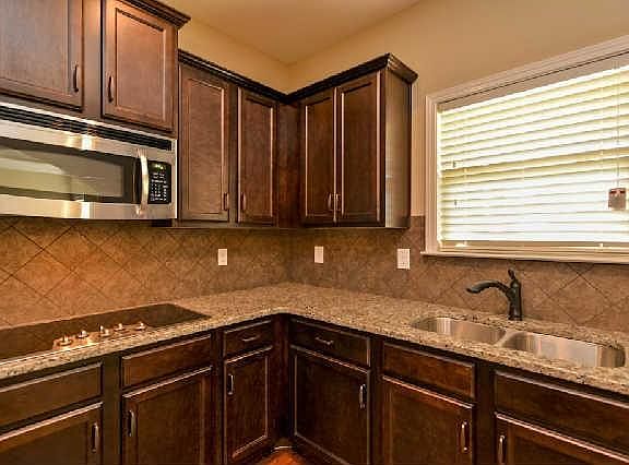 4th image of 18 Sunset Mdws Lot 18