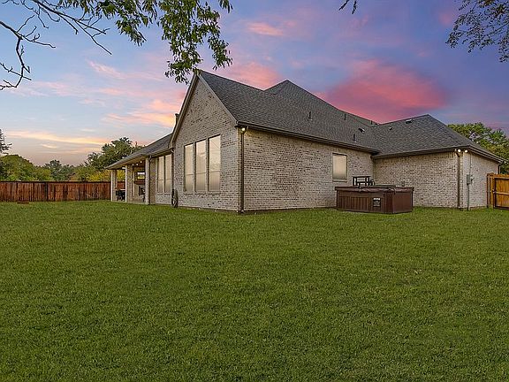 2nd image of 5613 Cuero Dr