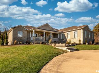 1510 Chart Hills Dr, Marion, IL 62959