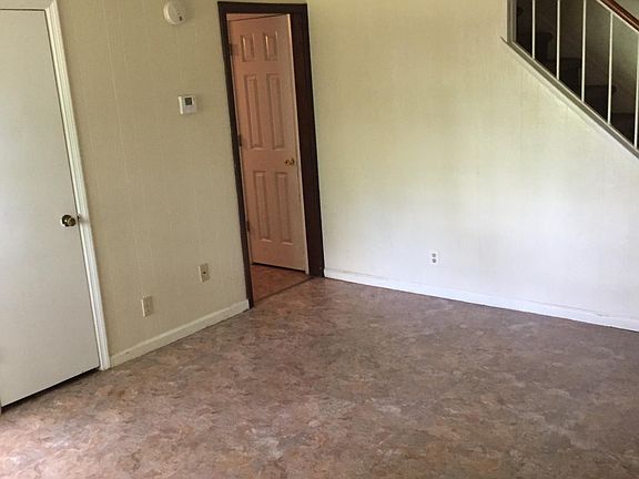 4th image of 1029 Deesport St #A