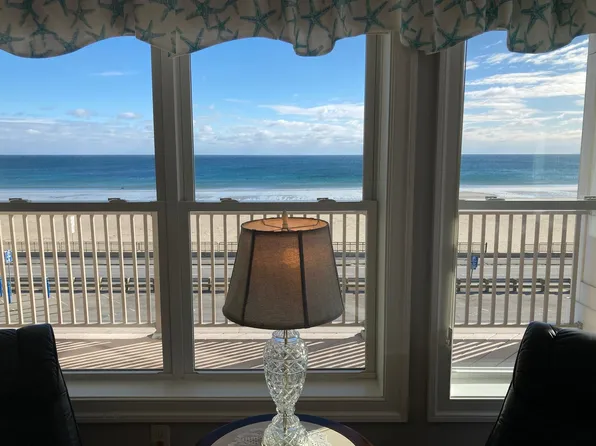 339 Ocean Boulevard #306, Hampton, NH 03842