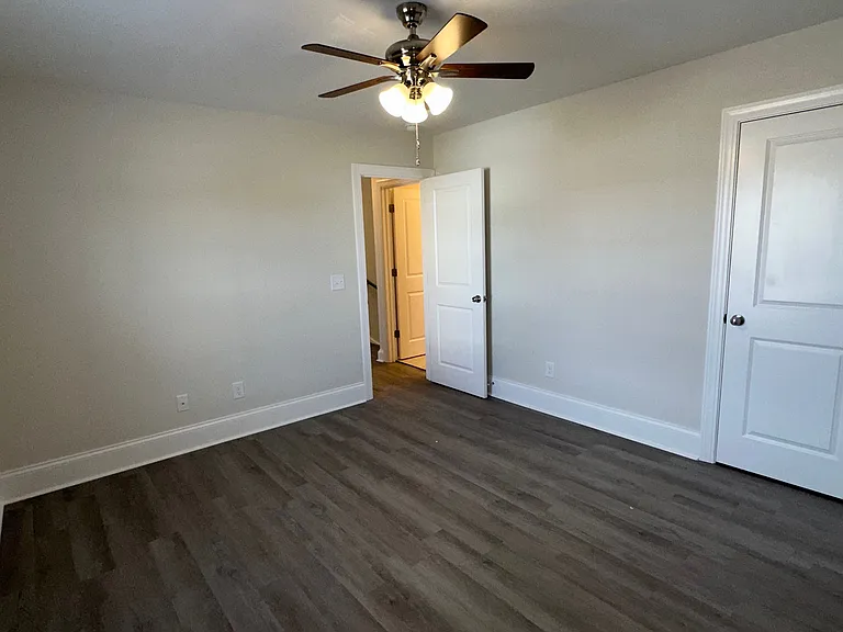 1102 Cavil Hollins Ct — Photo 26