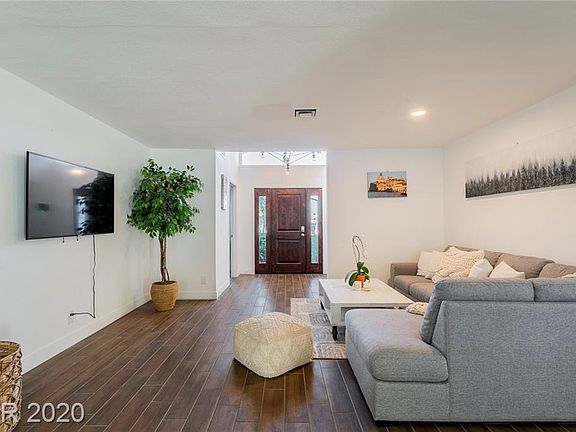 5th image of 1728 Kassabian Ave
