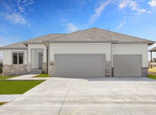 18501 Patrick Ave, Elkhorn, NE 68022