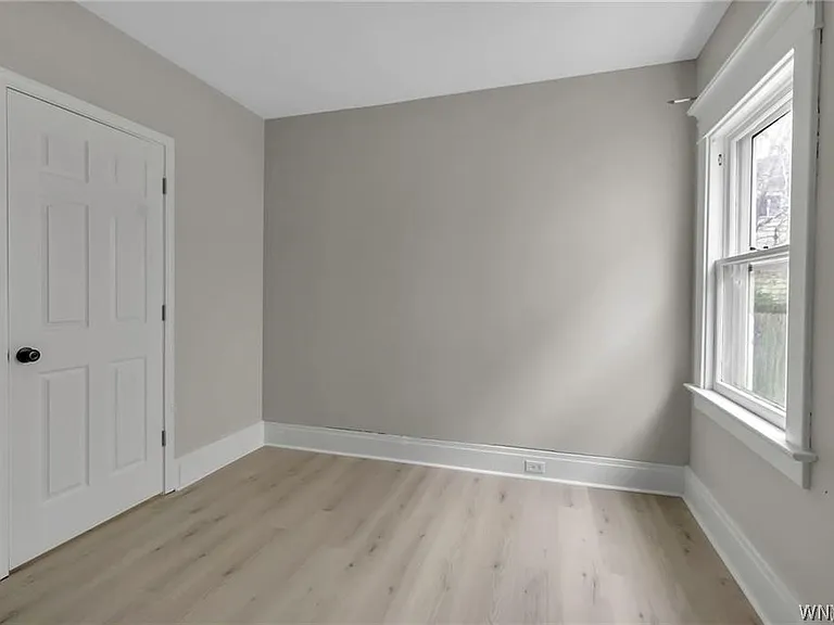 2514 Delaware Ave #1 — Photo 23
