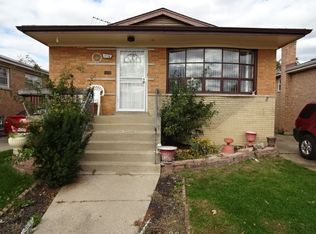 3736 W Pippin St, Chicago, IL 60652