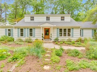 101 Grayson Rd, Signal Mountain, TN 37377