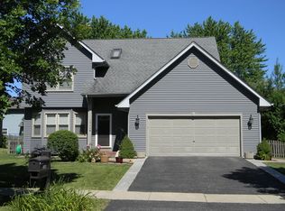 1344 Natalie Ln, Aurora, IL 60504