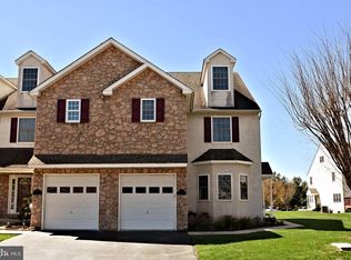 107 Bentley Dr, Collegeville, PA 19426