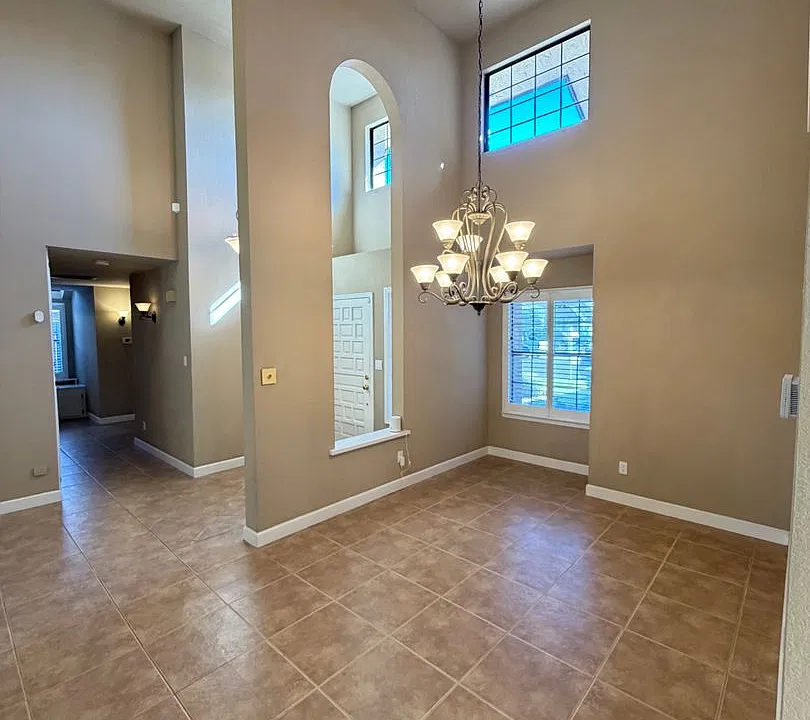 1433 Keagle Way