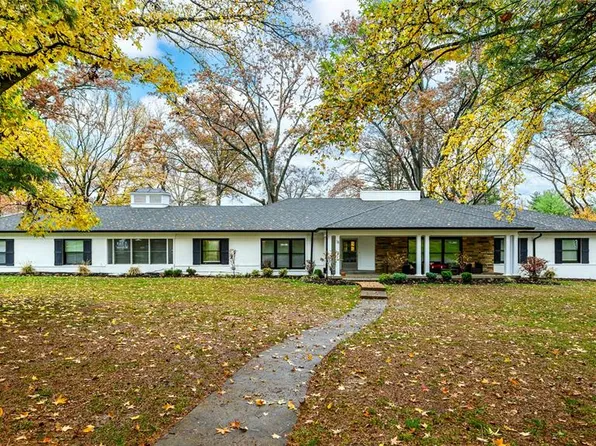 18 Country Aire Dr, Saint Louis, MO 63131