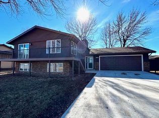 1961 S Shore Dr, Worthington, MN 56187