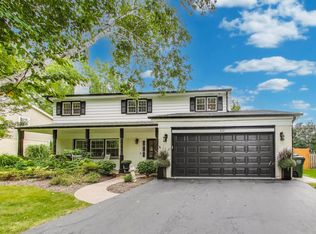 833 Fairlawn Ave, Libertyville, IL