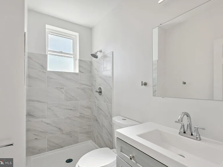 502 S Haven St — Photo 10
