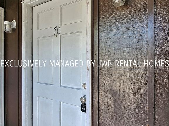 3rd image of 7201 Arlington Expy APT 70