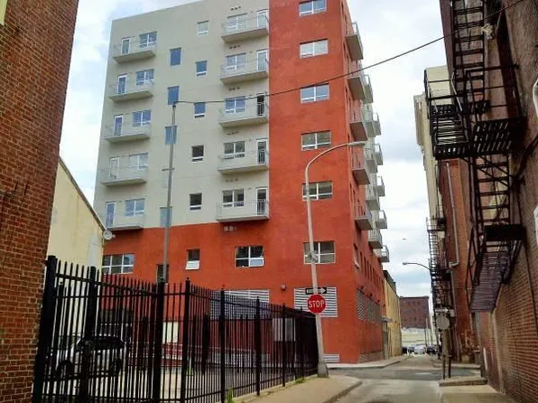 211 N Camac St #2C, Philadelphia, PA 19107