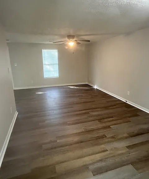 104 N Meade Dr — Photo 11