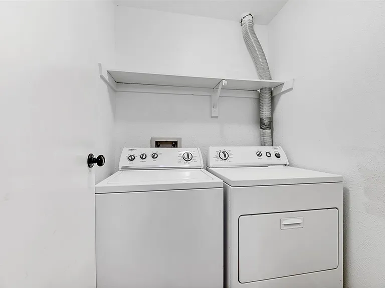 15 Tulip Hill Ct — Photo 12