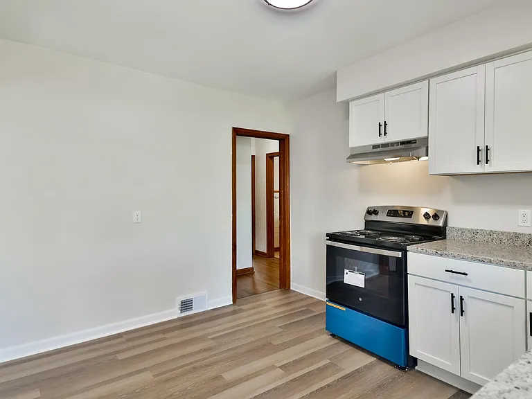 207 Rome Ave — Photo 1