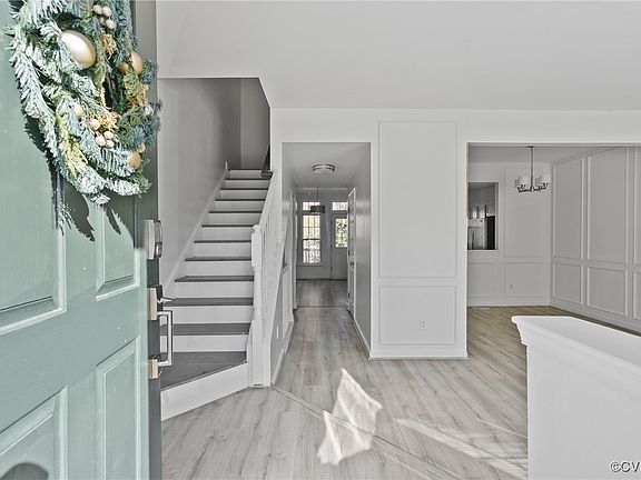 2nd image of 2933 Thistlebrook Ln