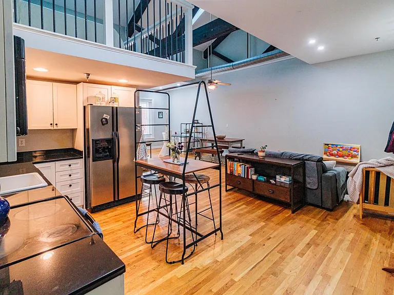 209 N 19th St #31 — Photo 15