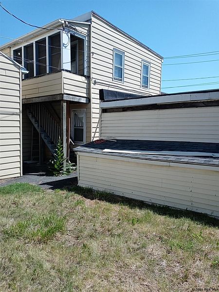3rd image of 44-46 SARGENT Street