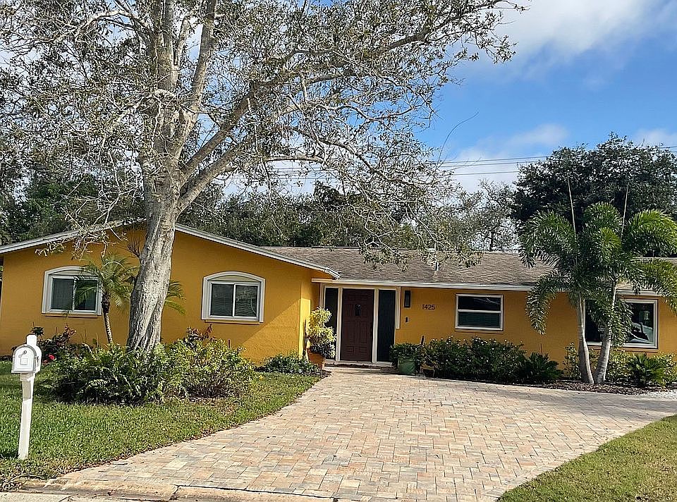 1st image of 1425 San Roberto Cir
