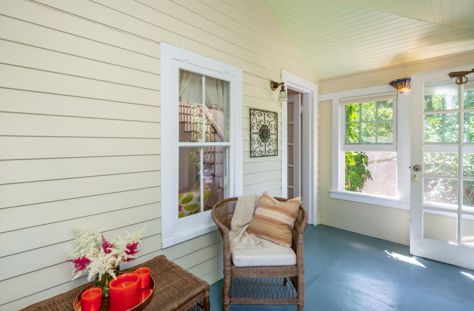  Porch Entry