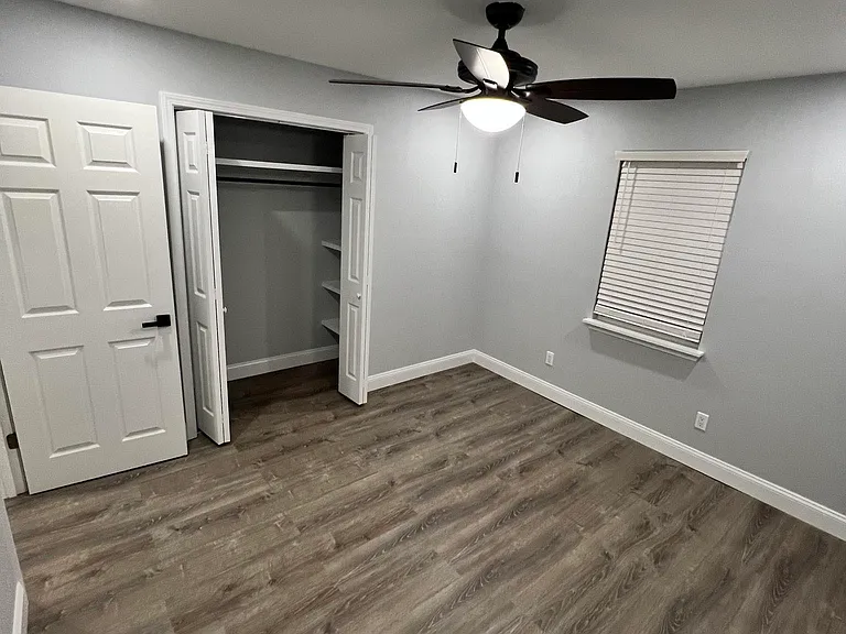 1107 S Wilson St — Photo 14