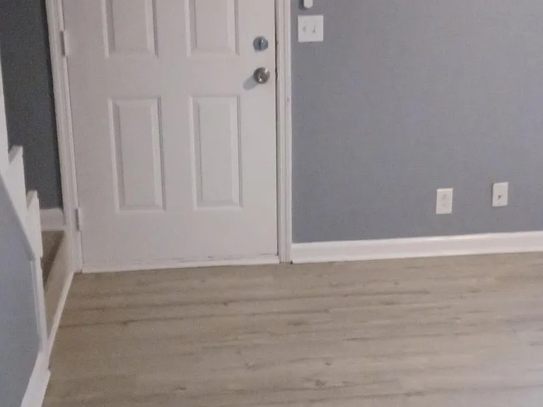 3207 Luann Dr — Photo 2