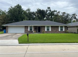 155 Lakewood Dr, Luling, LA 70070