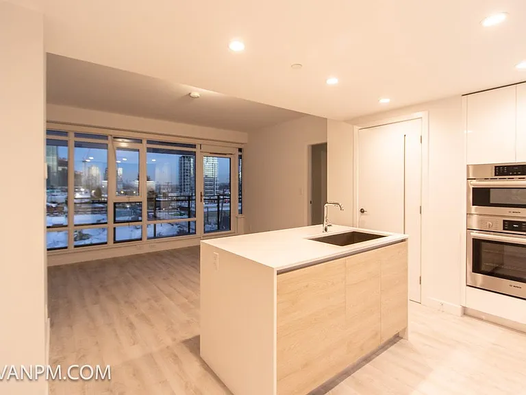 2085 Skyline Ct #405 — Photo 11