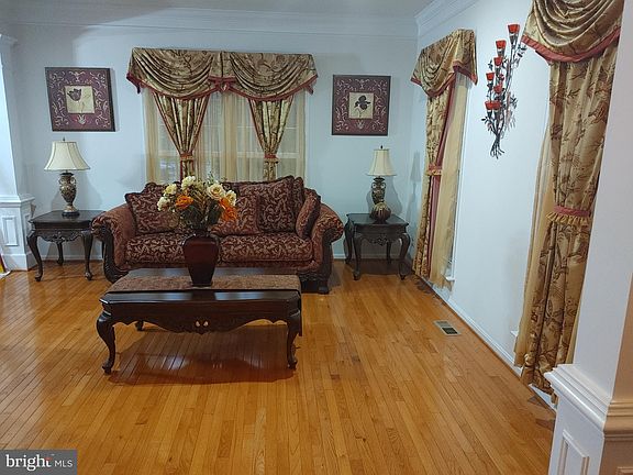 4th image of 8950 Birch Bay Cir