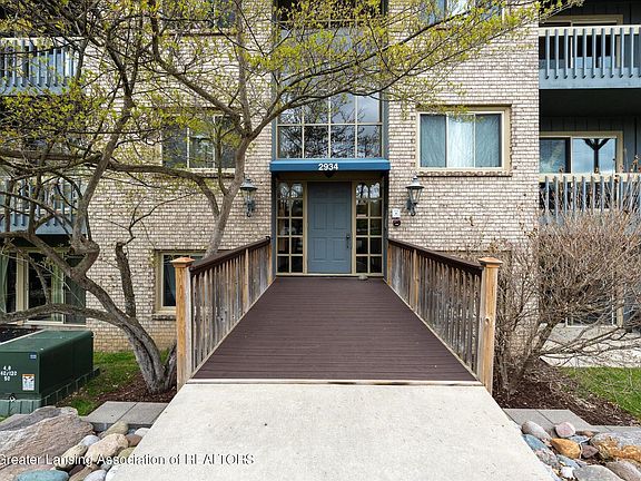 2nd image of 2934 Mount Hope Rd #27