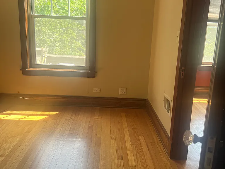 4106 N Damen Ave #3 — Photo 5