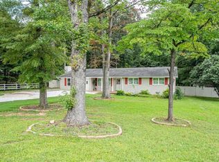 628 Creek View Dr, Lawrenceville, GA 30044