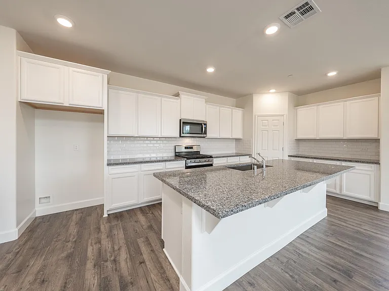3526 E Laura Ct — Photo 3