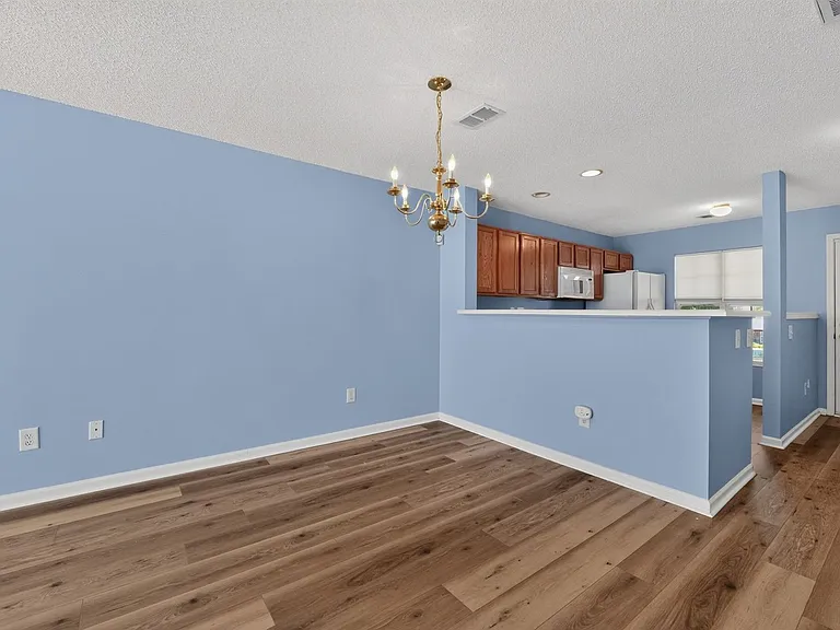 204 Butler Pl — Photo 10