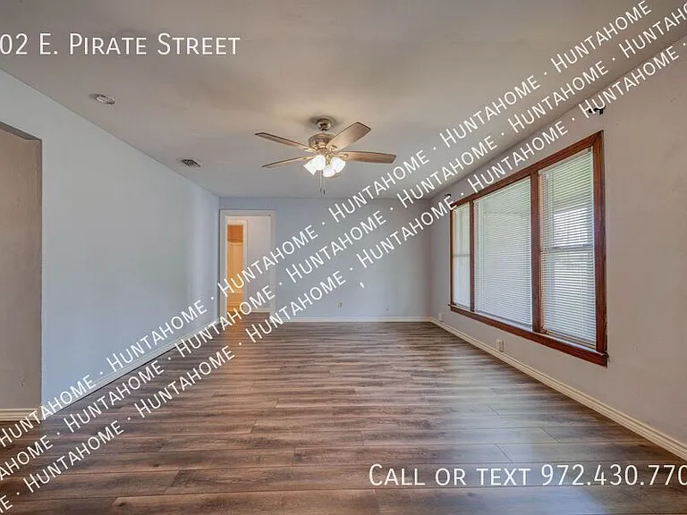 102 E Pirate St — Photo 7
