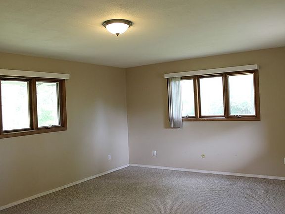Bonus room / 4th bedroom