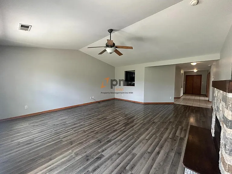396 Golden Oak Ct — Photo 4