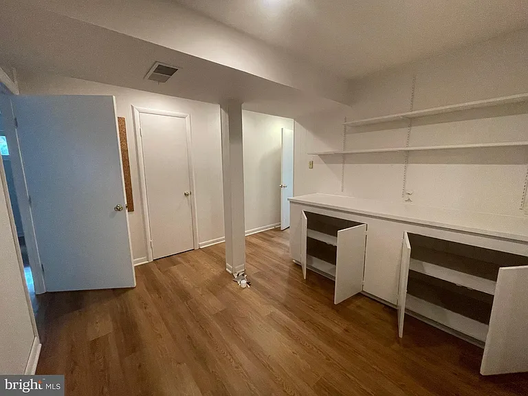 112 Claybrook Dr — Photo 39
