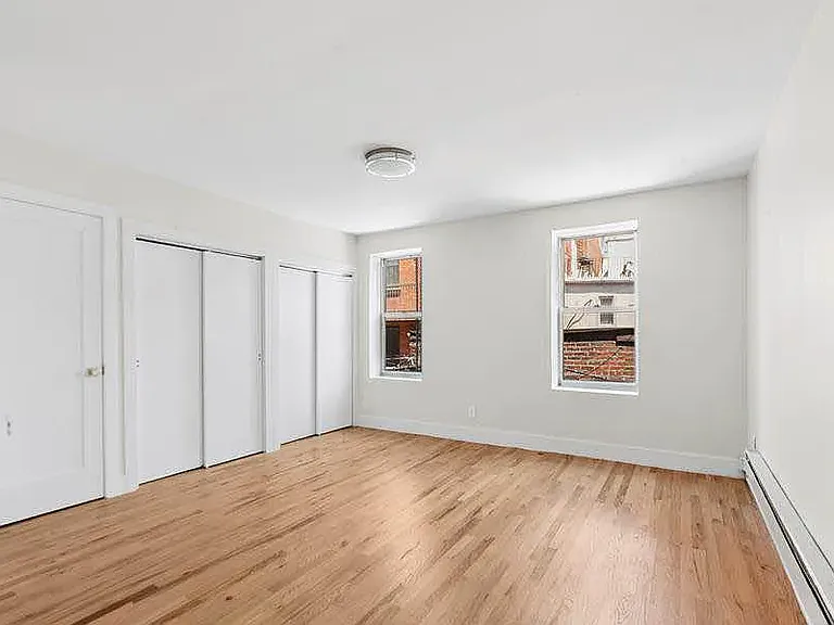 245 S 1st St #1R — Photo 5